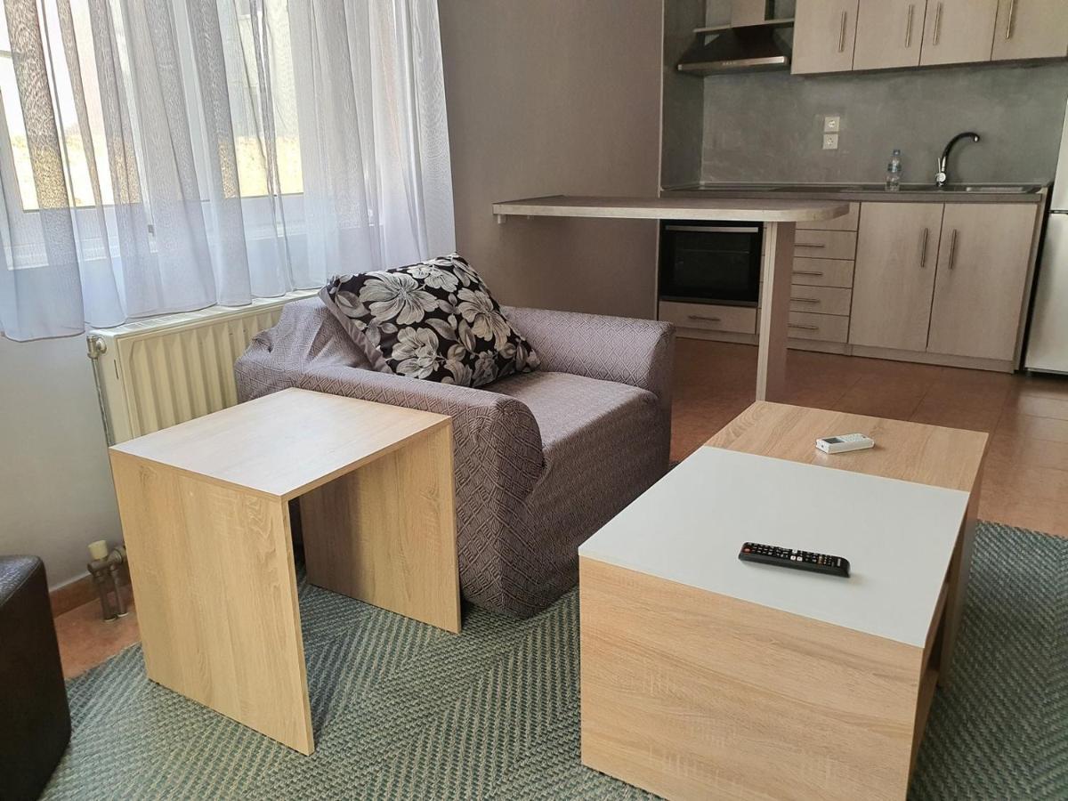 Theos Apartment Александроуполис Экстерьер фото