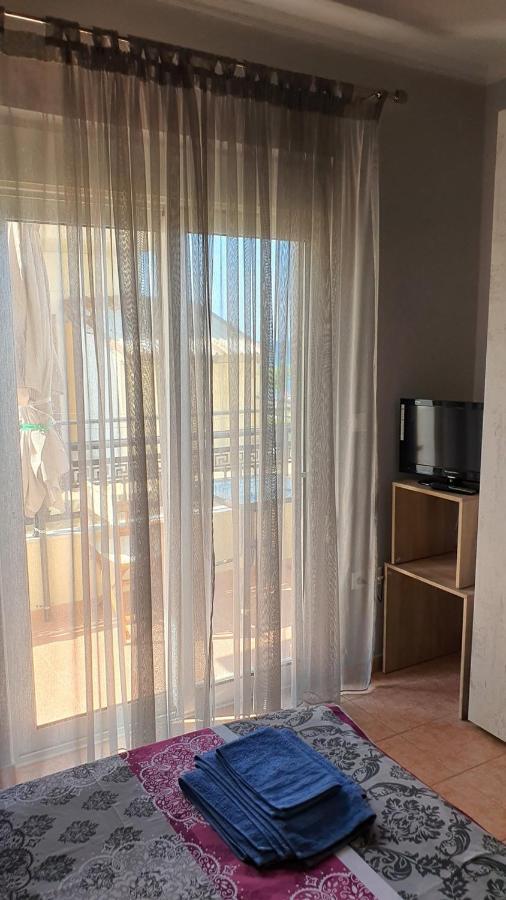 Theos Apartment Александроуполис Экстерьер фото